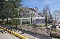 Building Photo - 2bd/2ba Woodinville Condo