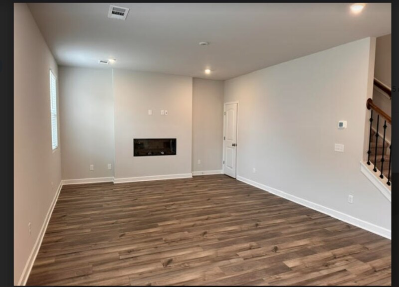Building Photo - 340 Dearborn Sta Dr