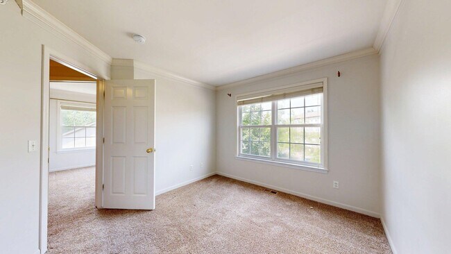 Building Photo - 3042 Barclay Way