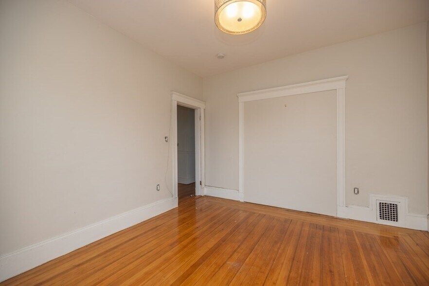 Building Photo - 339 Allston St