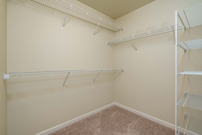 Building Photo - March Move In Special $500 Off Move In Fee...