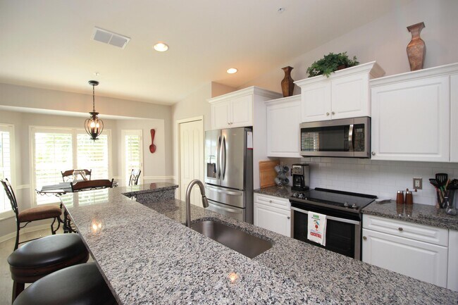 Building Photo - 2820 Cypress Trace Cir