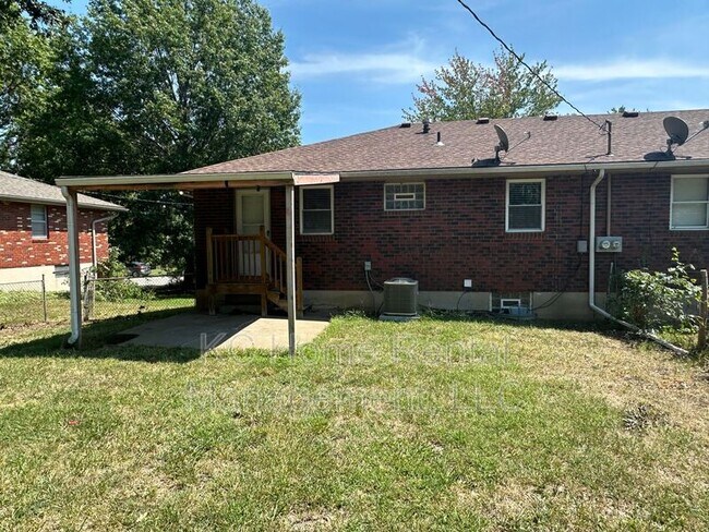 Building Photo - 1209 SW Westminister Rd