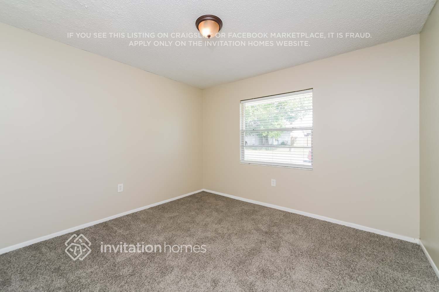 Building Photo - 341 Santiago Ct