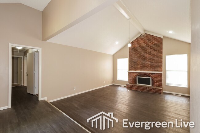 Building Photo - 9133 E 90 Terrace