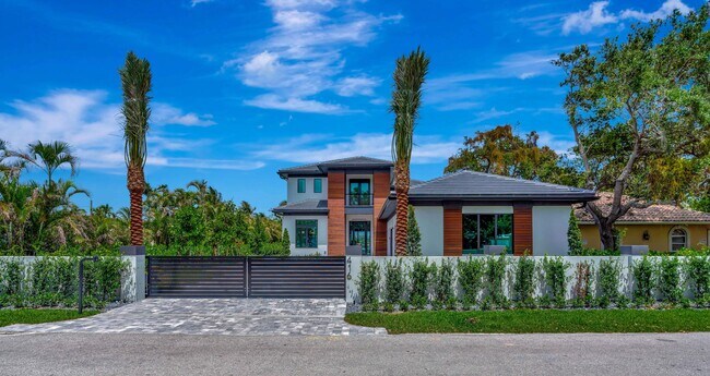 Building Photo - 416 S Lake Dr