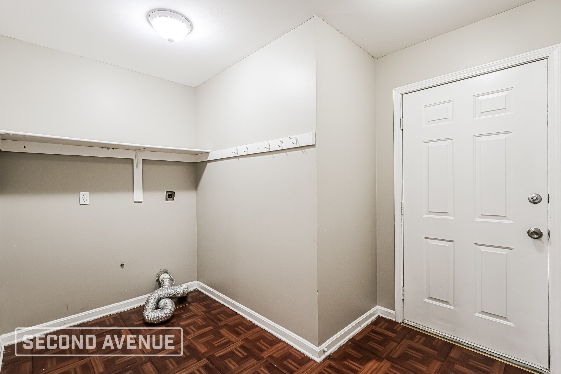 Building Photo - 1831 W Ormsby Ave