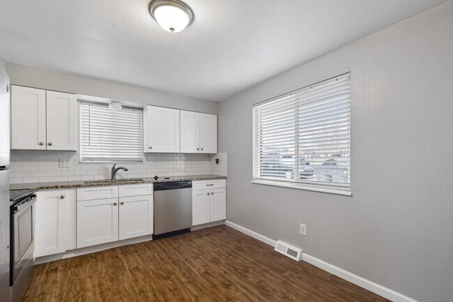 Building Photo - 8152 Ames Way