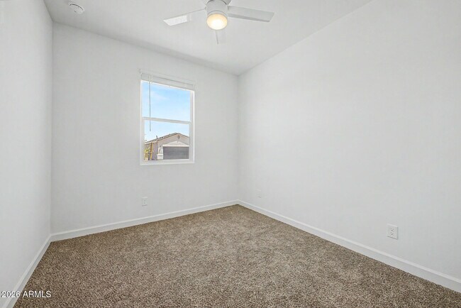 Building Photo - 5457 E Cinder Ln