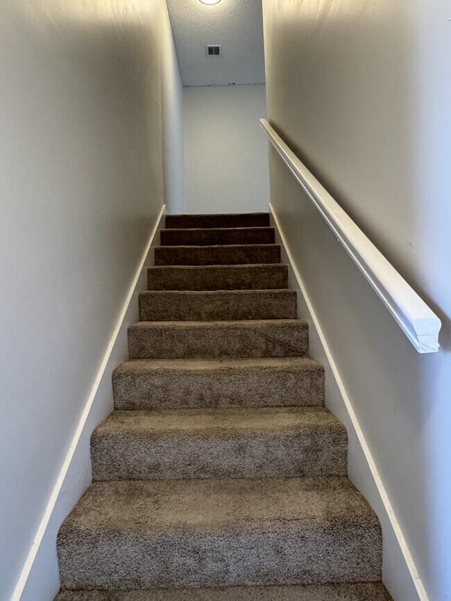 Building Photo - 3657 S Naples Ct