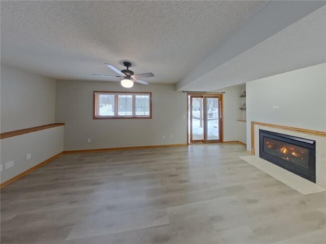 Building Photo - 14885 Crandall Ave.