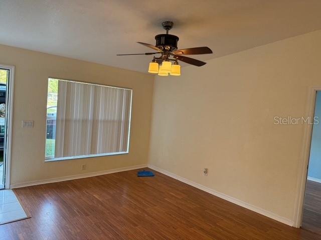 Building Photo - 911 Valmar St