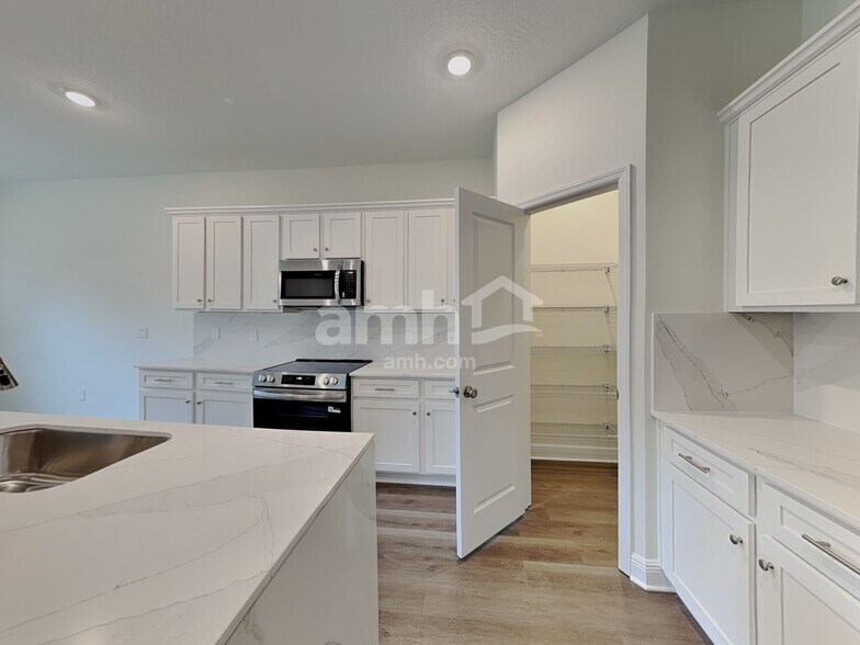 Building Photo - 1530 Blue Nile Pt