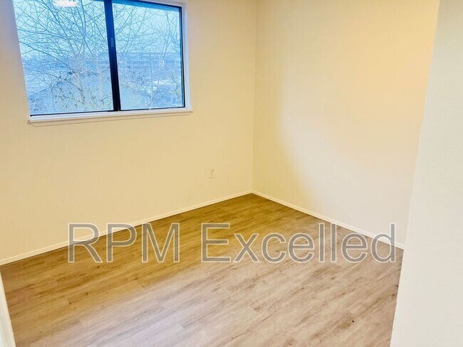 Building Photo - 16006 34th Ave S