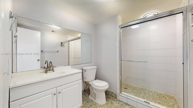 Building Photo - 4850 SW 63rd Terrace