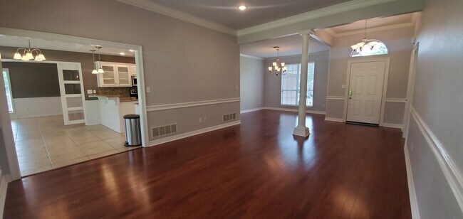 Building Photo - 18257 Springmill Ct