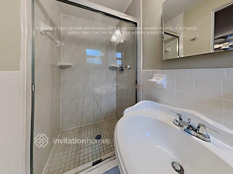 Building Photo - 8825 58th Way