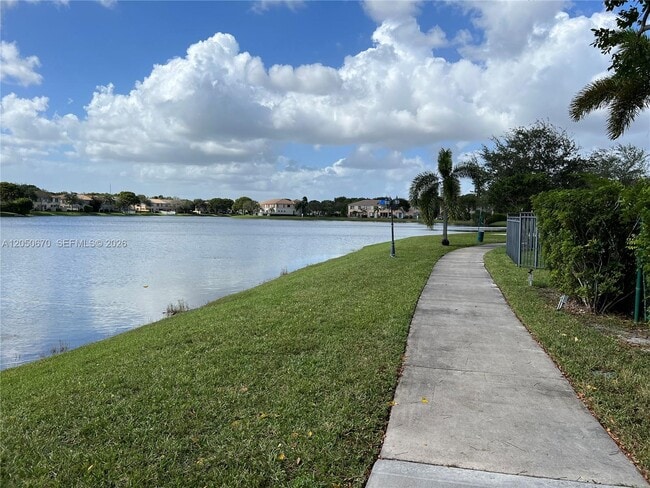 Building Photo - 4600 SW 160th Ave