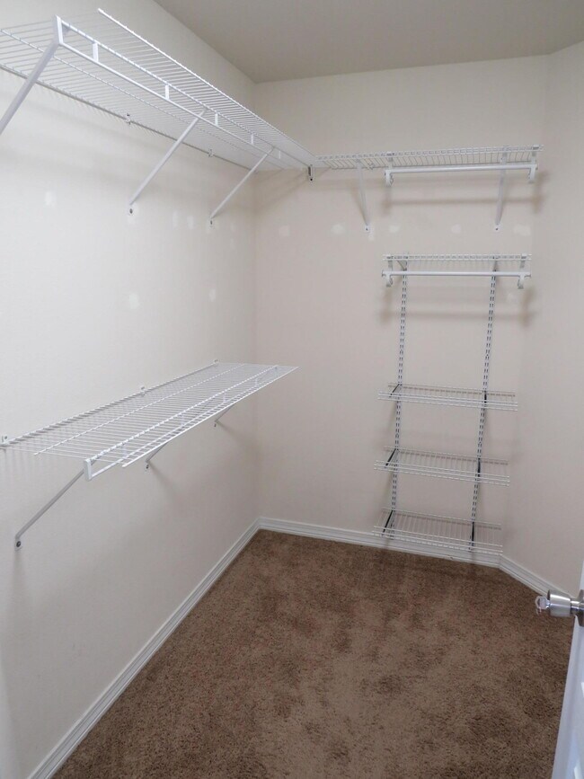 Building Photo - 2172 Las Vegas Trail