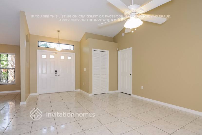 Building Photo - 1604 Cumberland Ct E