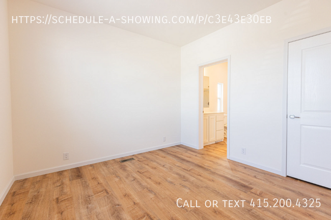 Building Photo - 907 35th Ave