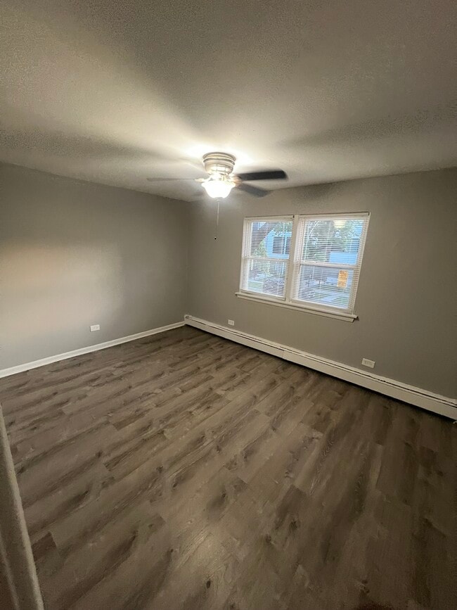 Building Photo - 3125 W 79th St