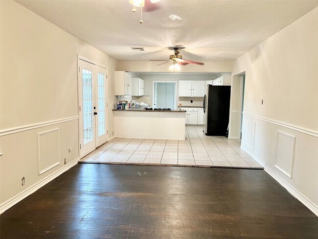 Building Photo - 14414 2nd St