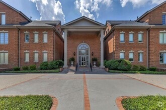 Building Photo - Newly Renovated Condo in The Westende with...
