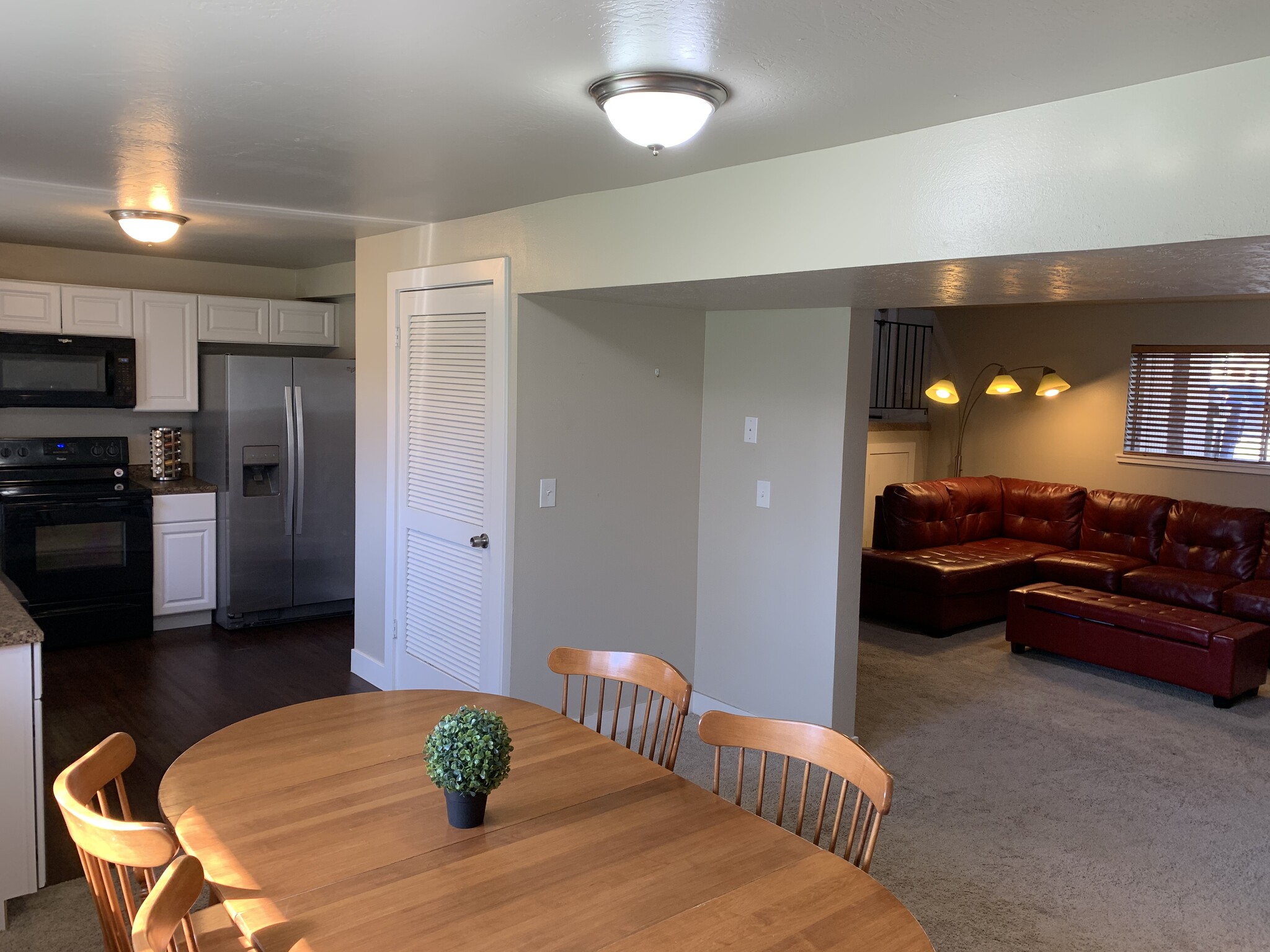 Building Photo - 1324 E 4200 S