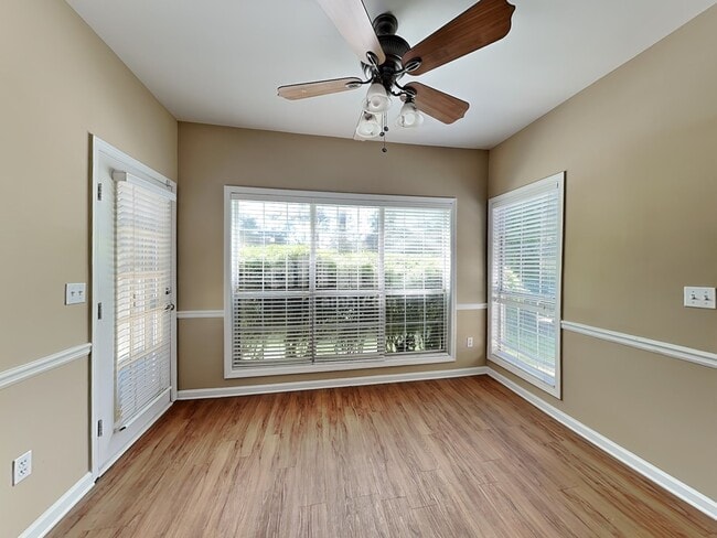 Building Photo - 620 Claredon Ct