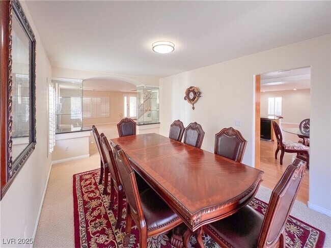 Building Photo - 6586 Shadow Cove Ave