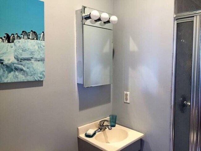 Building Photo - 4523 Harrison Pl