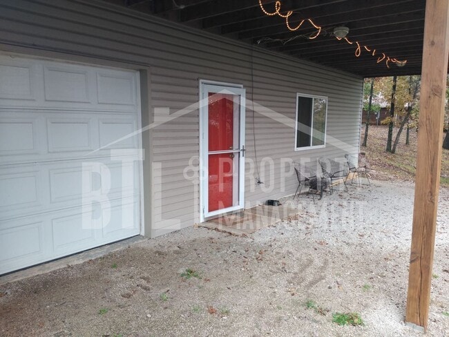 Building Photo - Fantastic Furnished 1 Bedroom Cond