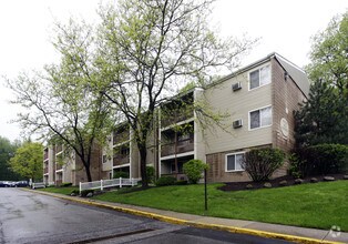 Newton Hill Apartments Akron Oh Apartment Finder Building Photo Newton Hill Apartments