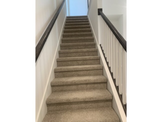 Building Photo - BRAND NEW 3 bedroom 2.5 bath with 2 car ga...