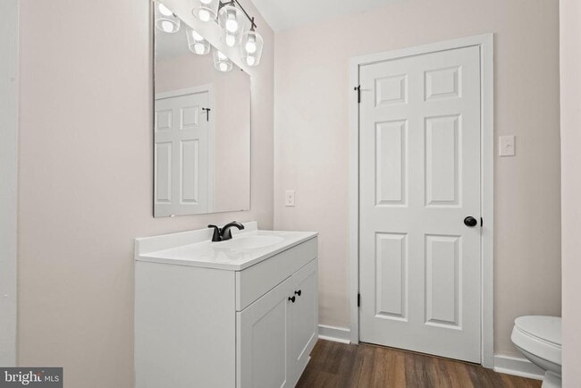 Building Photo - 1210 Thackery Ct