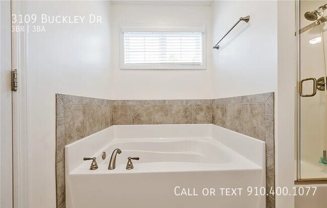 Building Photo - 3109 Buckley Dr