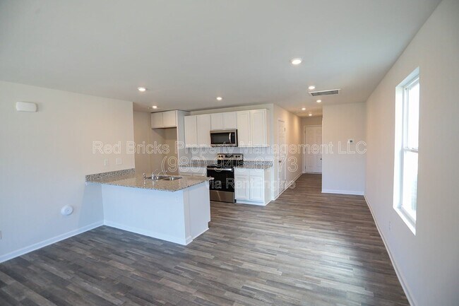 Building Photo - 230 Winston Ln