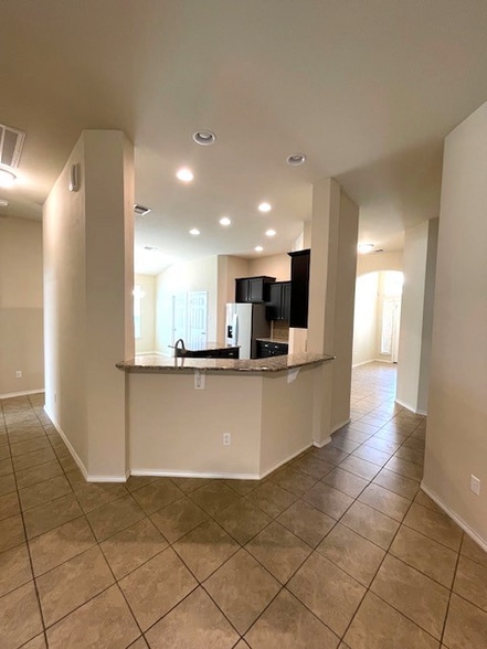 Building Photo - 6512 La Sol Ln