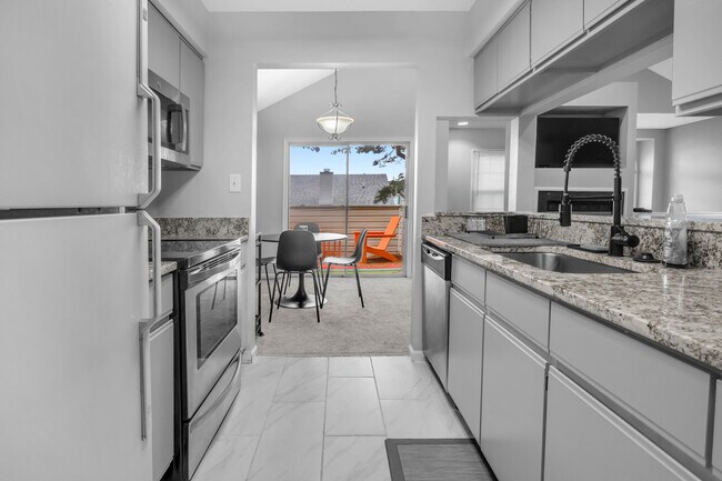 Building Photo - 3816 Holston River Reach