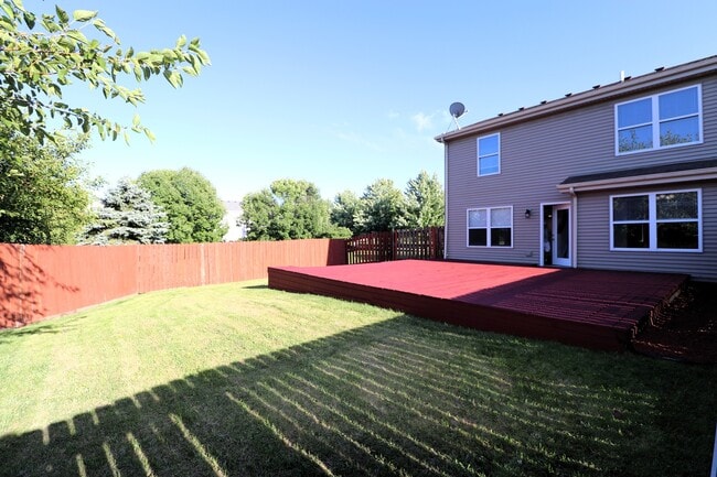 Building Photo - 2507 Sumac Dr