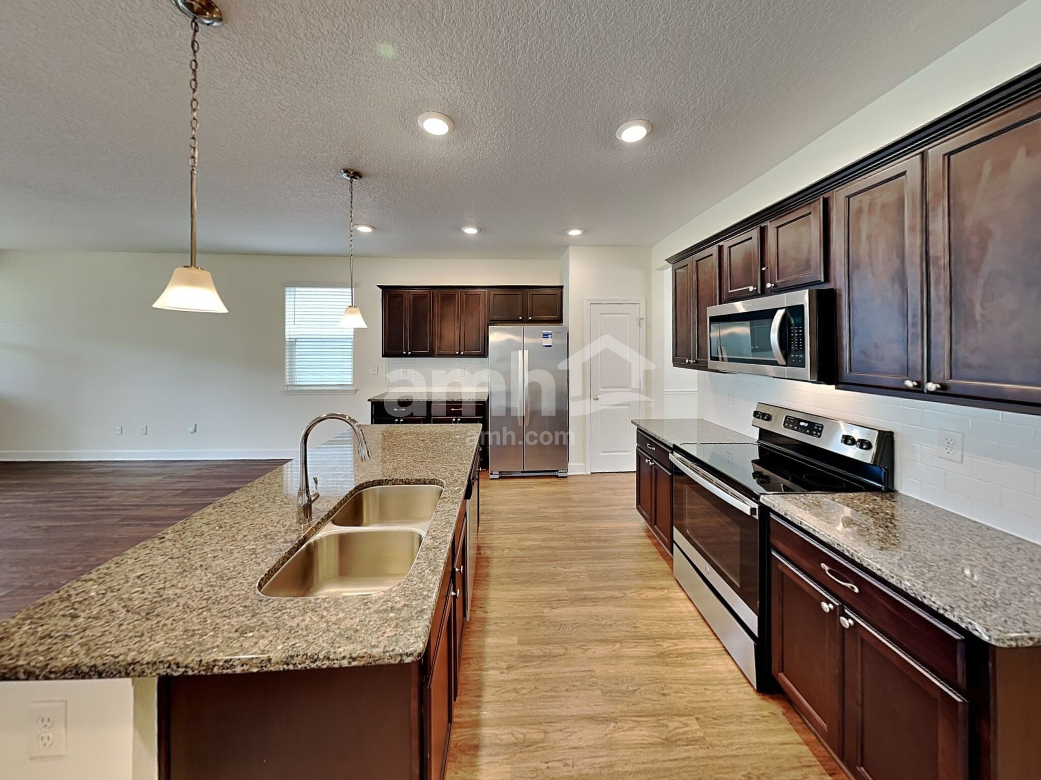 Building Photo - 3054 Creek Village Ln