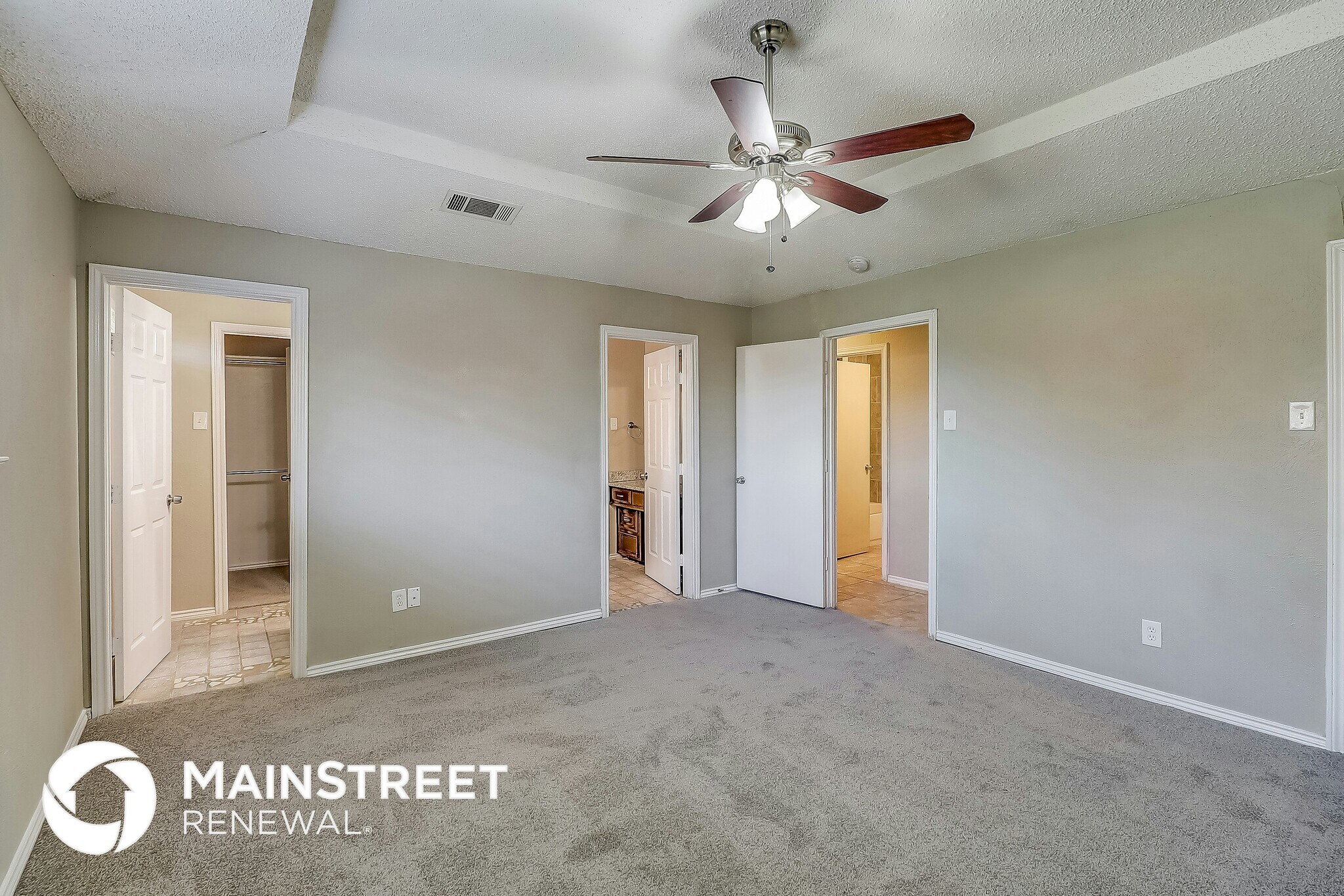 Building Photo - 1004 Birchwood Ln