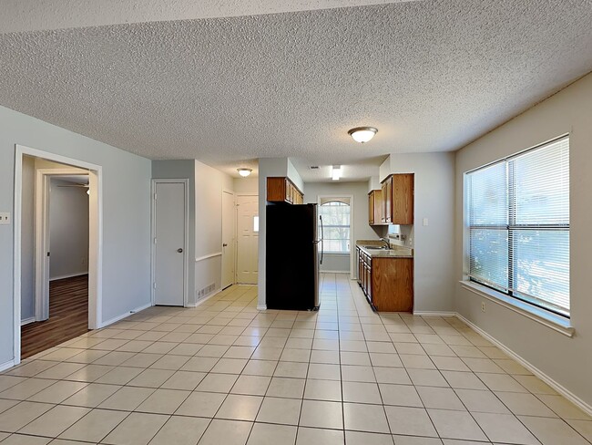 Building Photo - Newly Renovated Single Family Home | 2 BR/2BA | Covered Parking