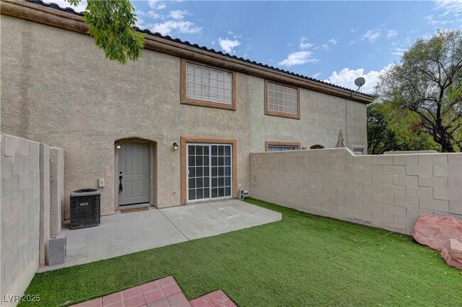 Building Photo - 7745 Almeria St