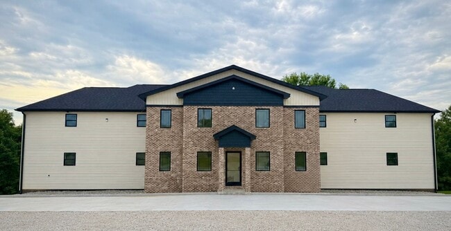Building Photo - 2 Bedroom 1 Bathroom Apartment