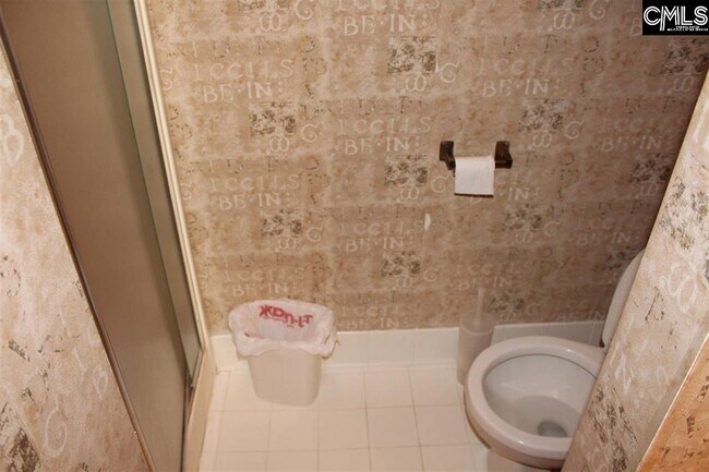 Building Photo - 107 Walden Ct