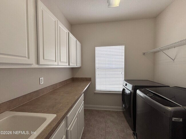 Building Photo - 3716 Chasing Falls Rd