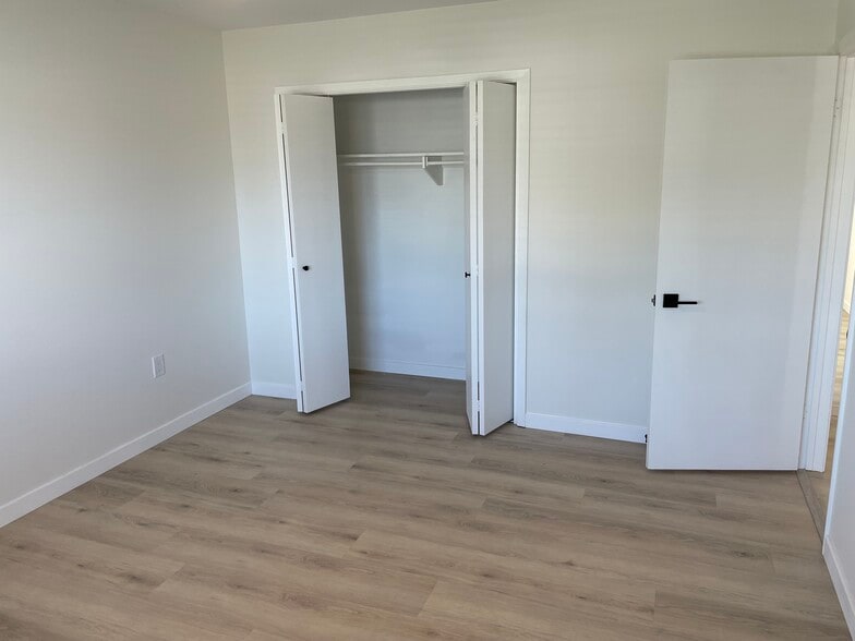 Building Photo - 11227 N Coggins Dr