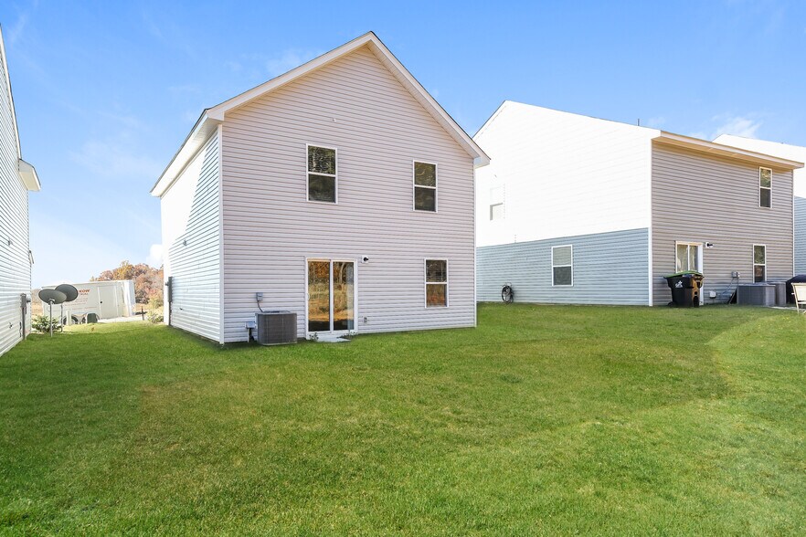 Building Photo - 4069 Reinfield Dr